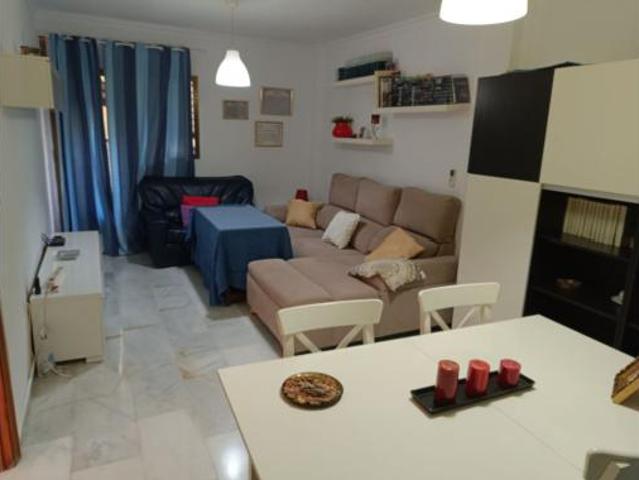 Casa en venta en Brenes, Andalucía