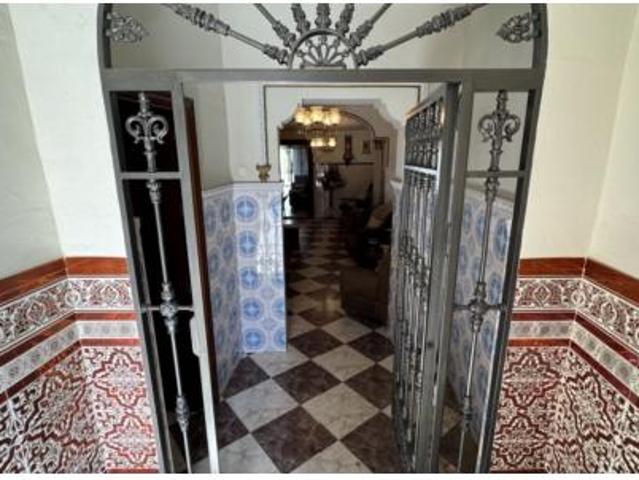 Casa en venta en Brenes, Andalucía