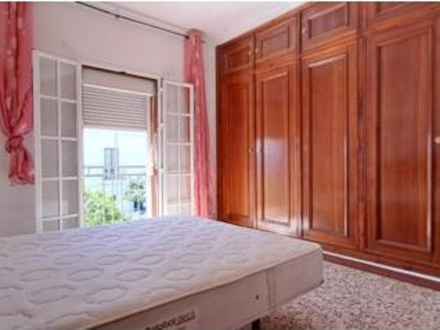 Casa en venta en Brenes, Andalucía