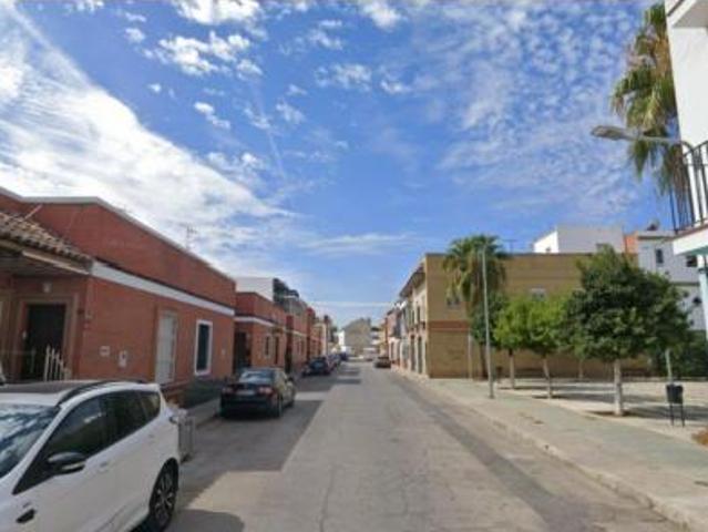 Casa en venta en Brenes, Sevilla