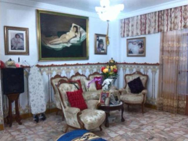 Casa en venta en Brenes, Andalucía