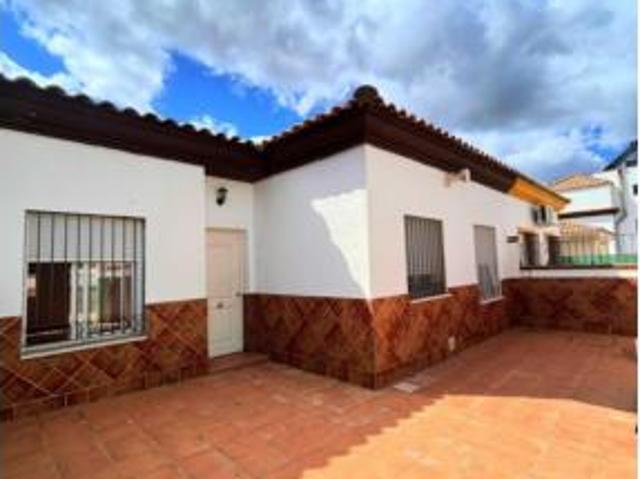 Casa en venta en Burguillos, Andalucía