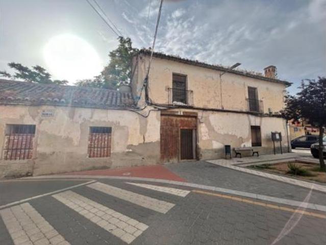 Casa en venta en Burguillos De Toledo, Castilla-La Mancha