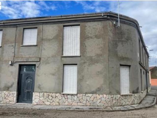 Casa en venta en Bustillo Del Páramo, Castilla y León
