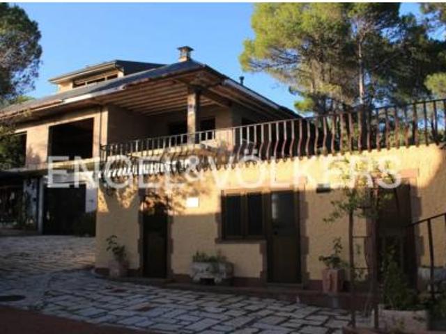 Casa en venta en Cabanillas De La Sierra, Madrid