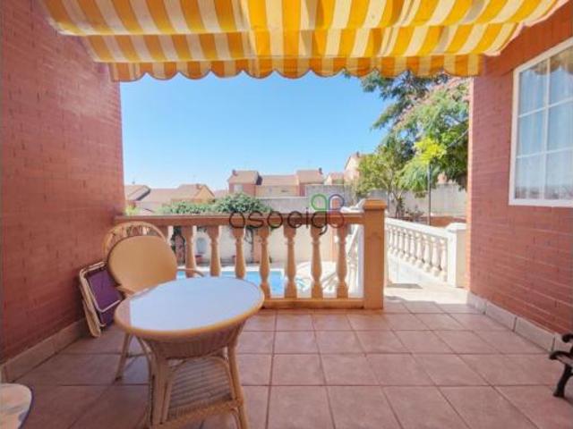 Casa en venta en Cabanillas Del Campo, Guadalajara