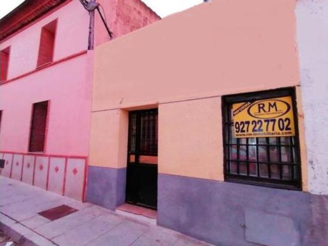 Casa en venta en San Blas, Cáceres