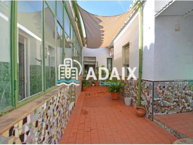 Casa en venta en Casas Baratas, Cáceres
