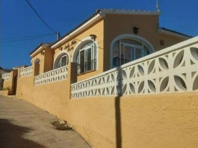 Casa en venta en Callosa D'en Sarrià, Urbanización Sierra Verde