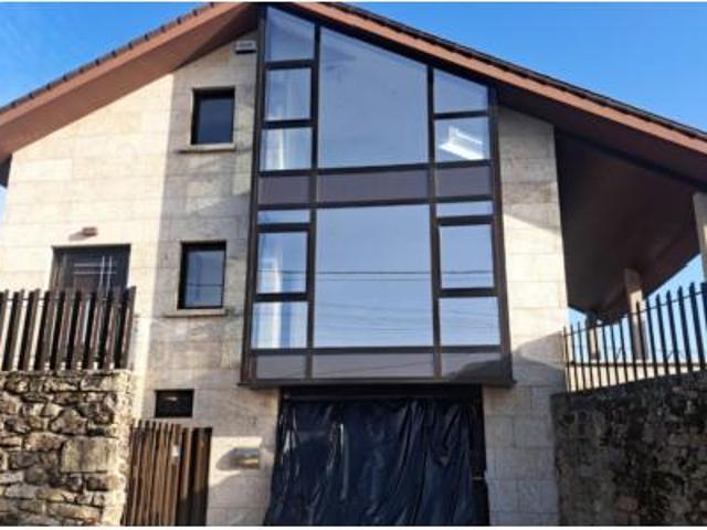 Casa en venta en Cambados, O Troque