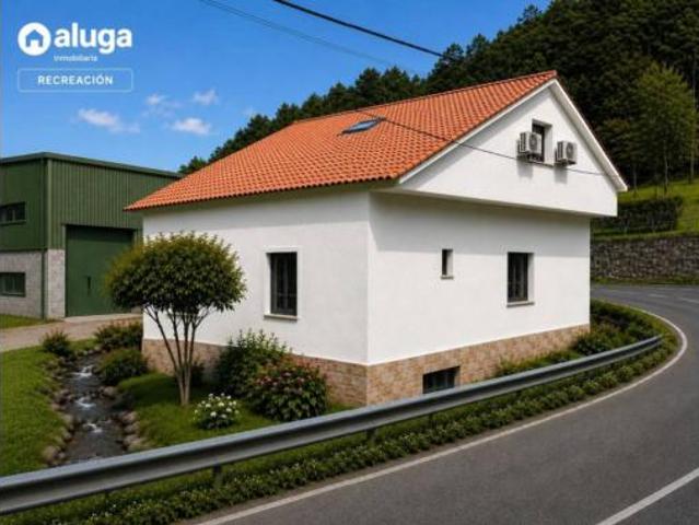 Casa en venta en Darbo, O Morrazo