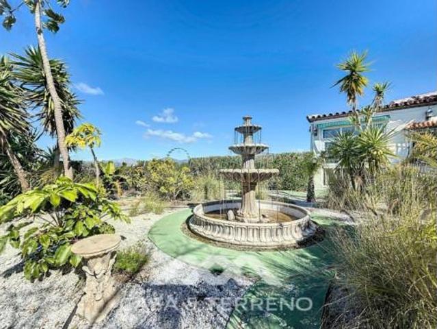 Casa en venta en Canillas De Aceituno, Málaga