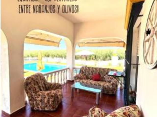 Casa en venta en Cantillana, Andalucía