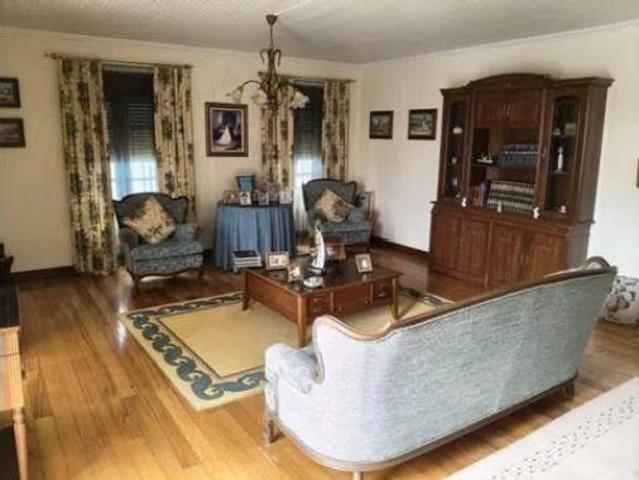 Casa en venta en Os Covelos, Cariño