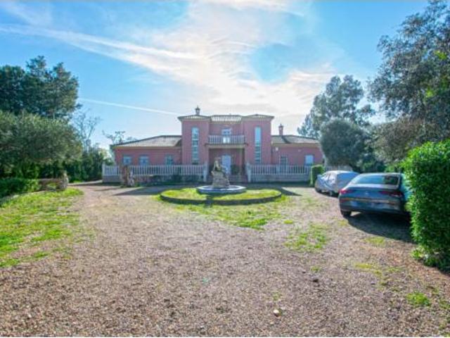 Casa en venta en La Celada, Carmona