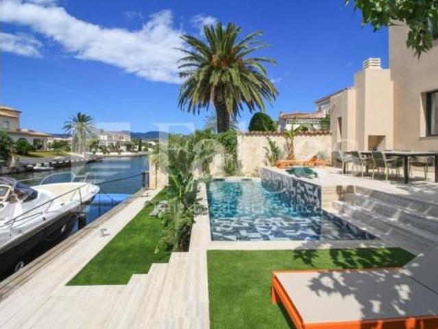 Casa en venta en Castelló D'empúries, Girona