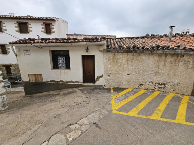 Casa en venta en l'Alcalatén, Valencia