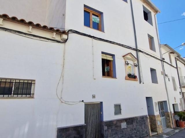 Casa en venta en l'Alt Palància, Valencia