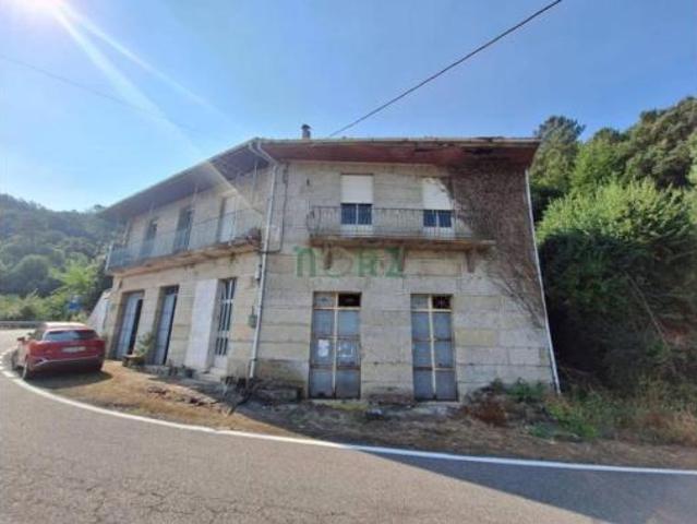 Casa en venta en Ourense, Galicia