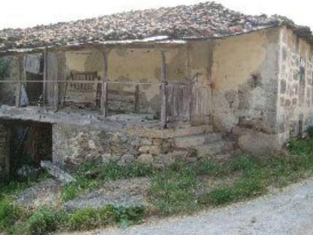 Casa en venta en Castro Caldelas
