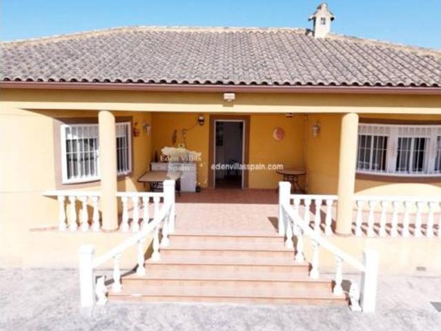 Casa en venta en Catral, Alicante