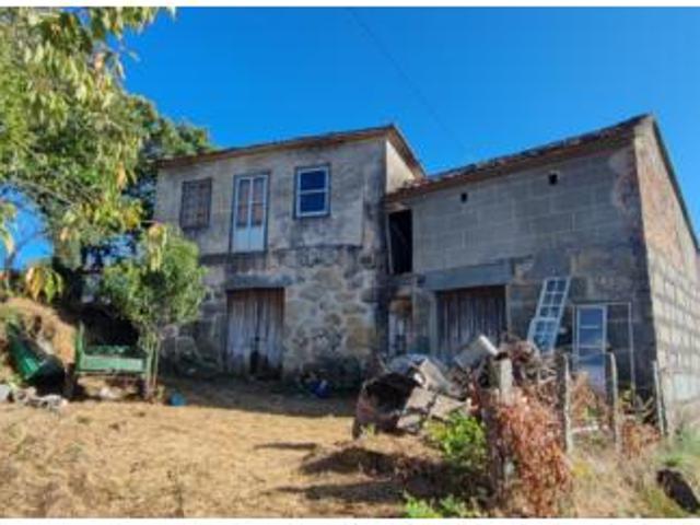 Casa en venta en A Bola, Ourense