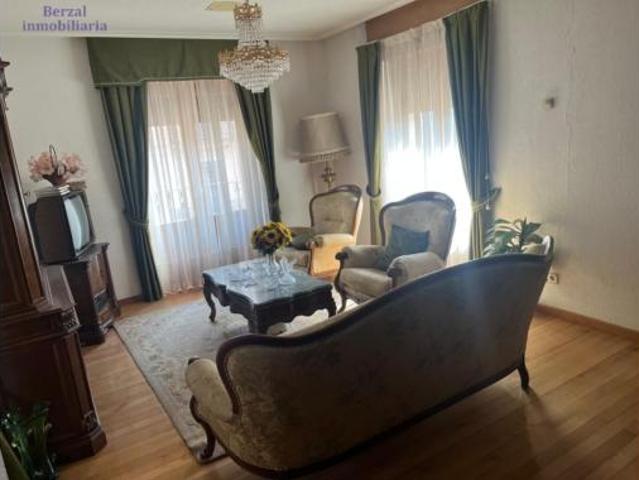 Casa en venta en Cenicero, La Rioja