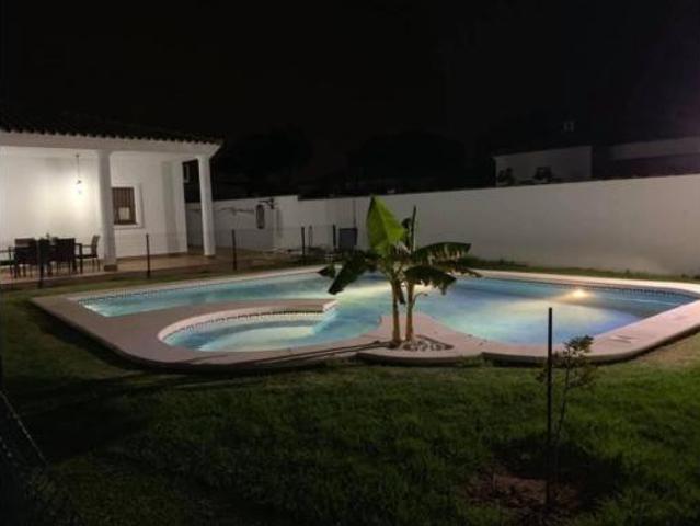 Casa en venta en Chiclana De La Frontera, Las Veguetas