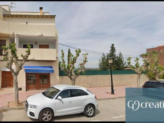 Casa en venta en Chiva, Valencia