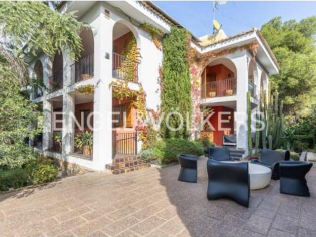 Casa en venta en Urbanización El Bosque, La Hoya de Buñol