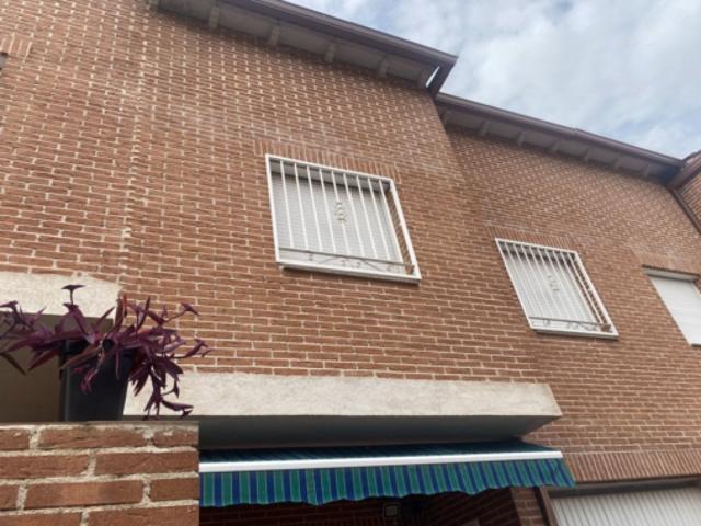 Casa en venta en Chozas De Canales, Castilla-La Mancha