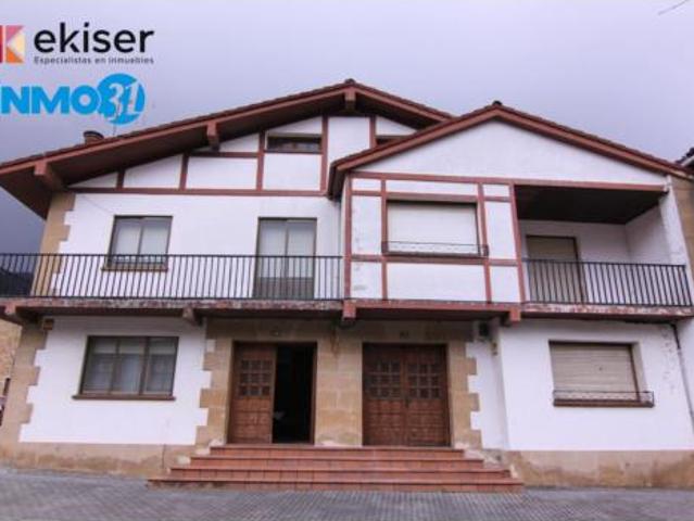 Casa en venta en Sakana, Navarra