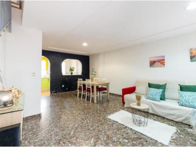 Casa en venta en Cogollos De La Vega, Granada