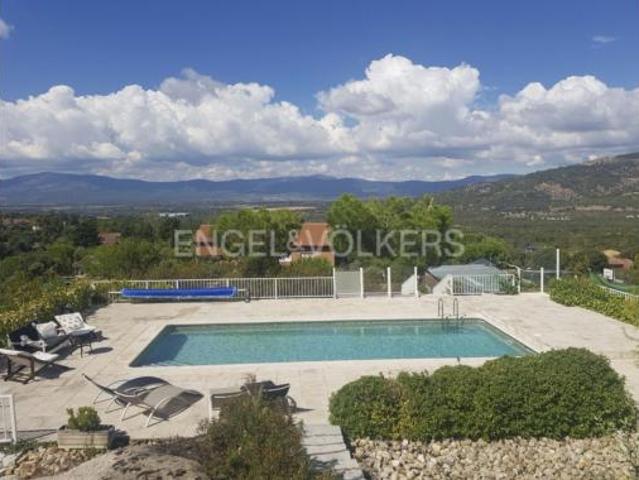 Casa en venta en Dominio de Fontenebro, Collado