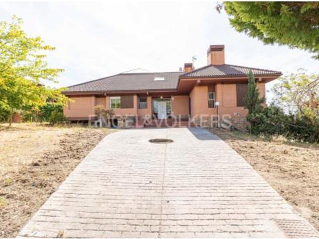 Casa en venta en Dominio de Fontenebro, Collado