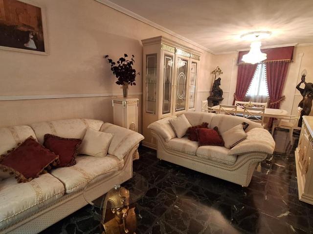 Casa en venta en Almodóvar Del Río, Andalucía