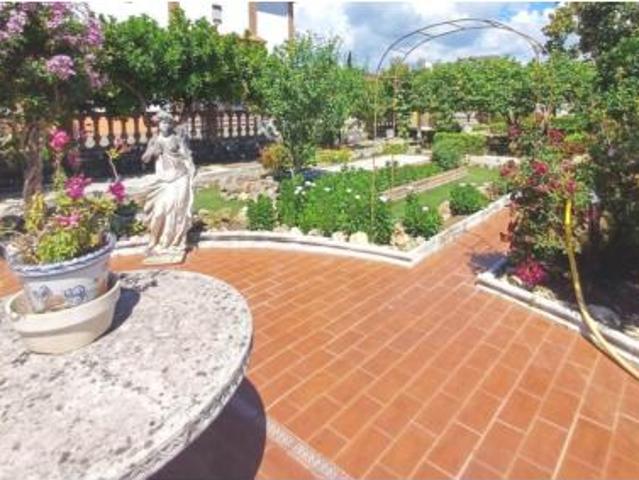 Casa en venta en Alcolea, Córdoba