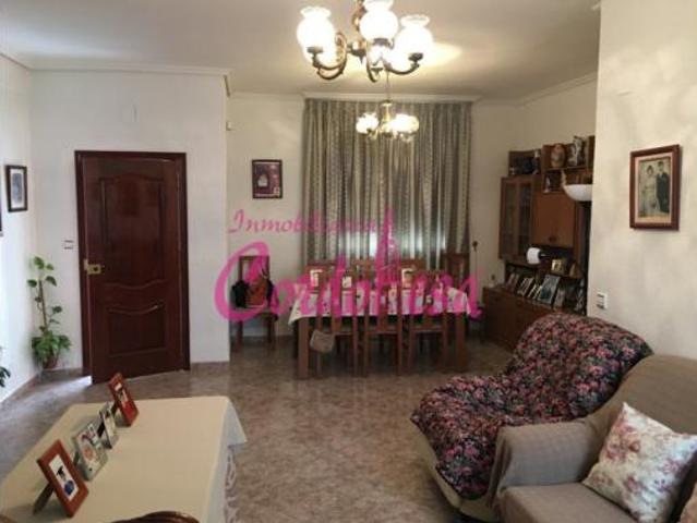 Casa en venta en Alcolea, Córdoba