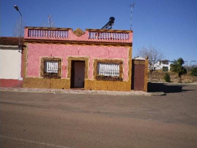 Casa en venta en Corte De Peleas, Badajoz