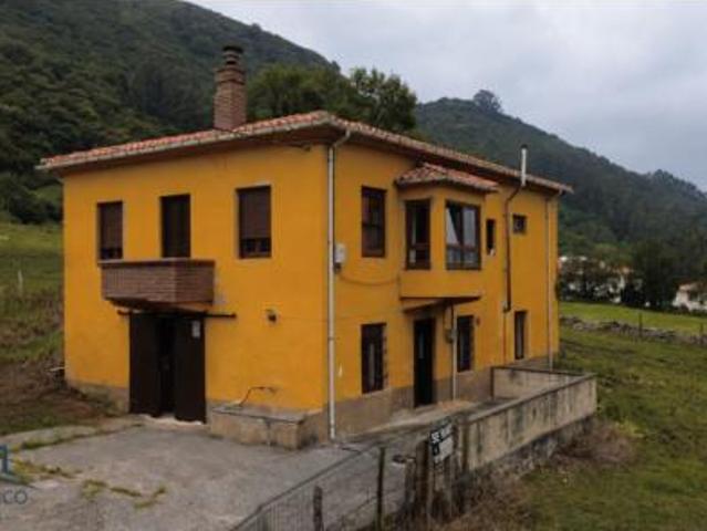 Casa en venta en Corvera De Toranzo, Cantabria