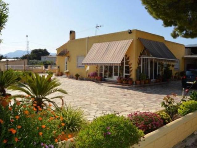 Casa en venta en Crevillent, Polígono Industrial Catxapets