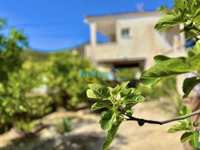 Casa en venta en Cútar