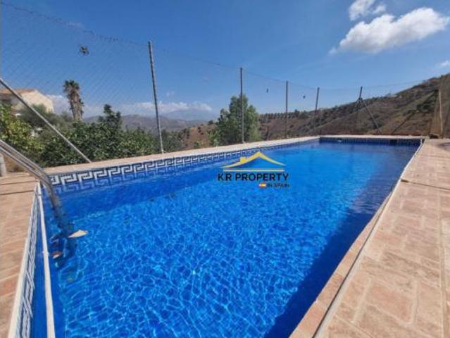 Casa en venta en Cútar