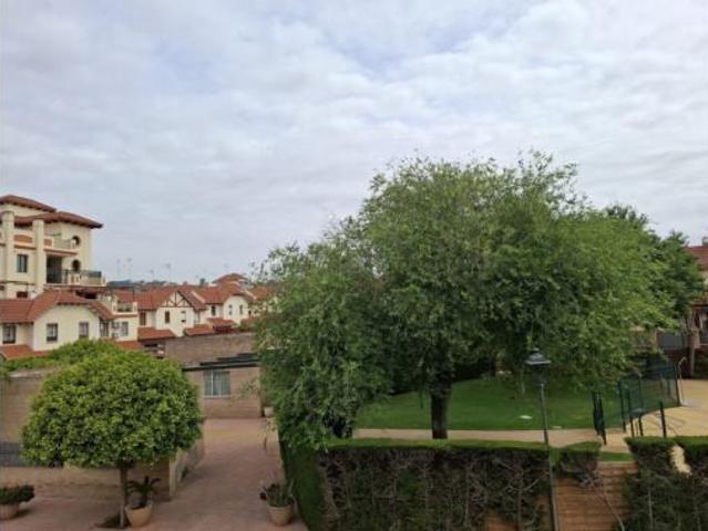 Casa en venta en Dos Hermanas, Andalucía