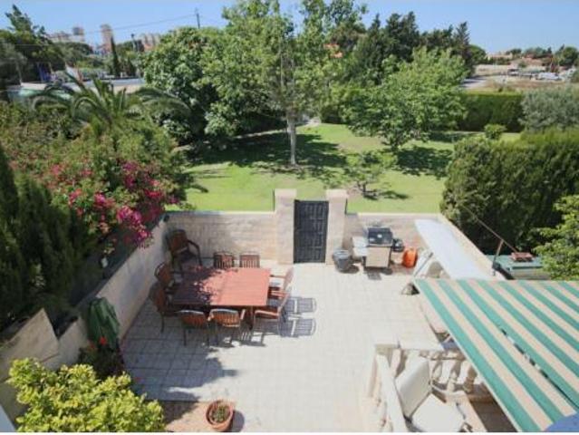 Casa en venta en El Campello, Valencia