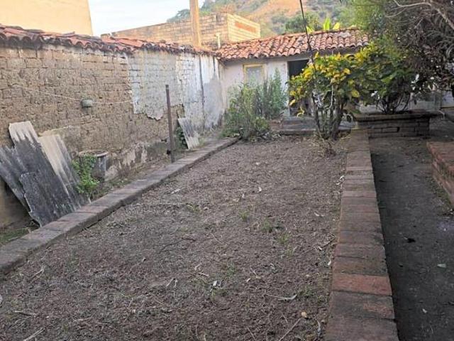 Casa en venta en El Capomo, Compostela