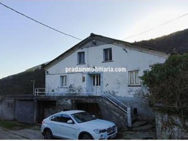 Casa en venta en El Franco, Asturias