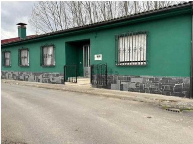 Casa en venta en El Pino De Tormes, Castilla y León