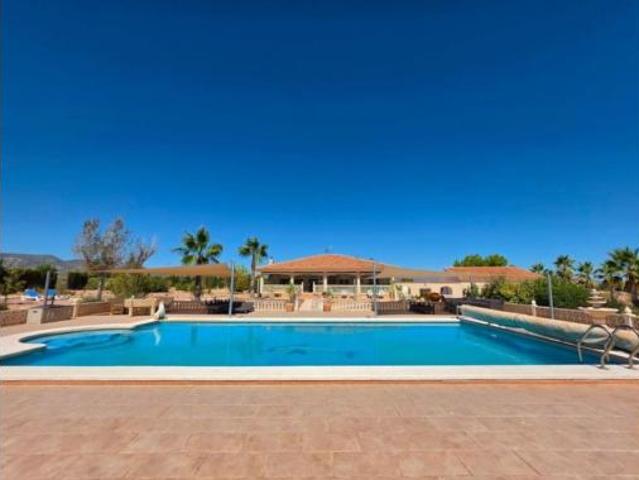 Casa en venta en el Vinalopó Mitjà / El Vinalopó Medio, Valencia