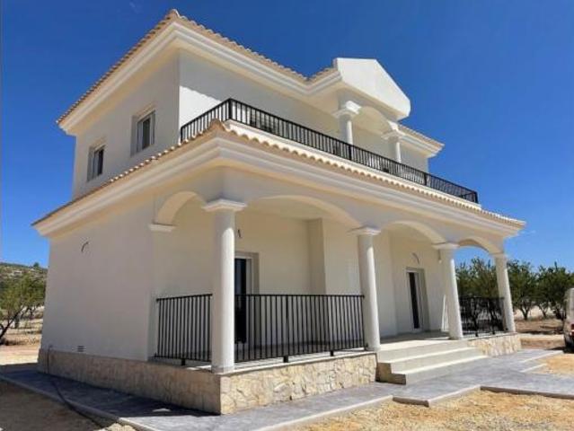 Casa en venta en el Pinós / Pinoso, Alacant / Alicante
